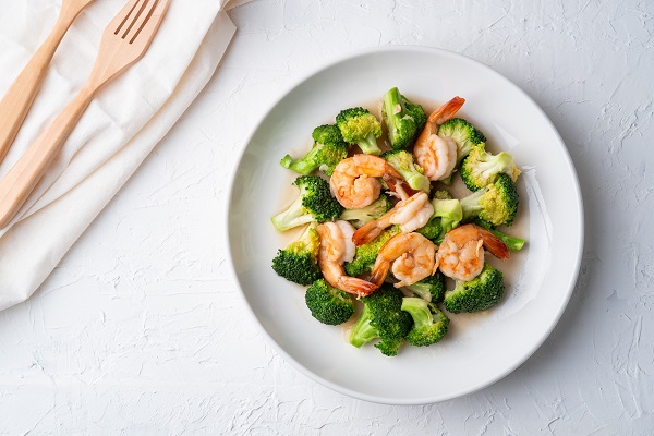 One Pot Garlicky Shrimp and Broccoli