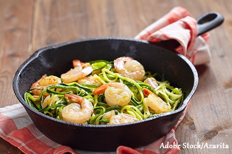 Low-Carb Dinner: Shrimp Florentine with Zoodles