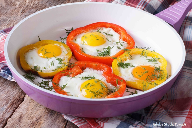 A Low-Carb and Low Cal Breakfast: Egg in a Pepper