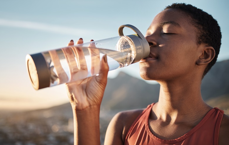 Hydrate Right: Smart Summer Drinks That Go Beyond Water