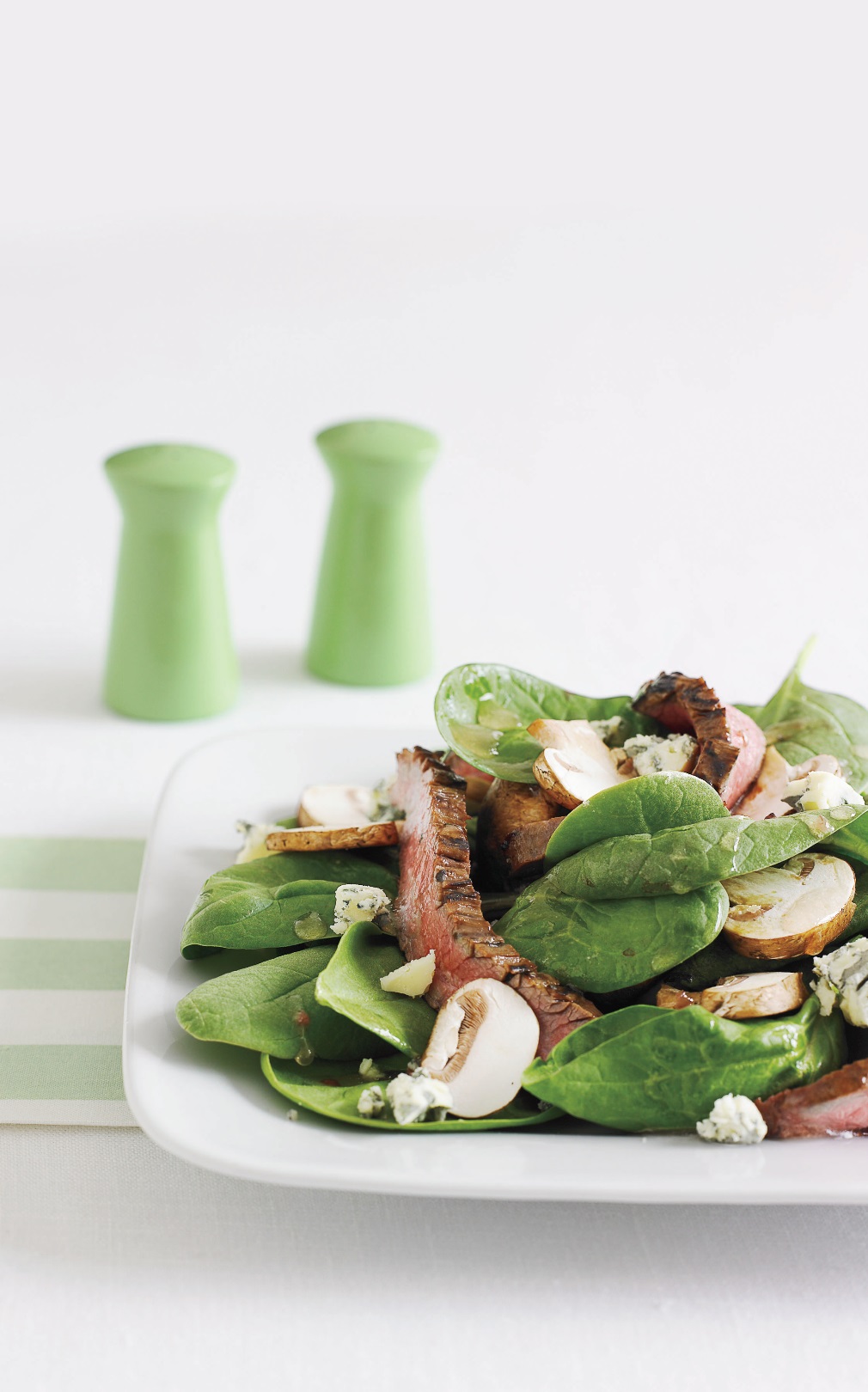 Low-Carb Steak and Mushroom Salad